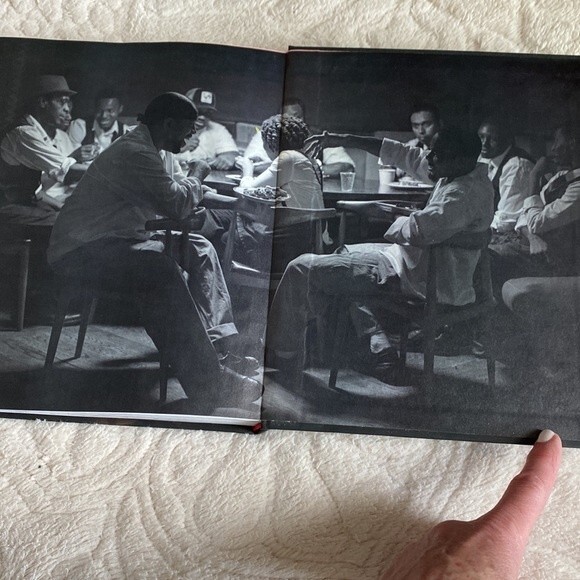 COOKBOOK * RED ROOSTER of HARLEM The cookbook by Marcus Samuelsson. - Picture 15 of 16